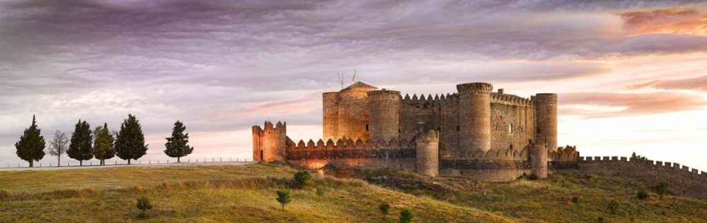 Castillo de Belmonte - Casas de Luján